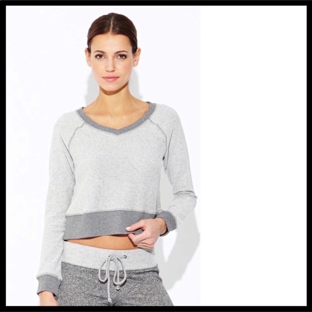 OVERSIZED CROP TOP KNIT ATHLEISURE PULLOVER - Picture 6 of 8